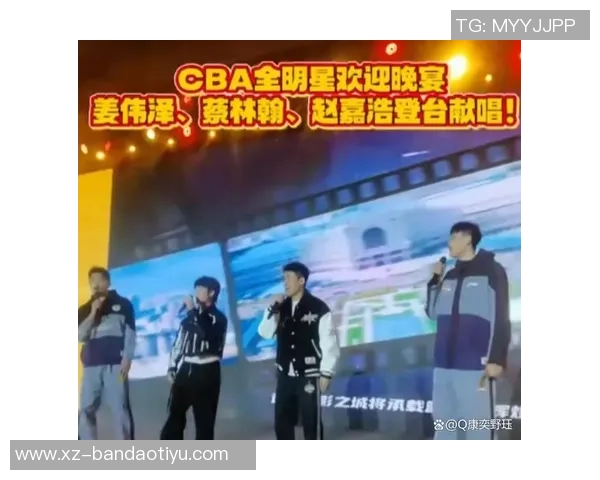 周琦儿子糊糊与曾凡博亲密互动温馨瞬间引发关注 周琦儿子糊糊与曾凡博亲密互动温馨瞬间引发关注