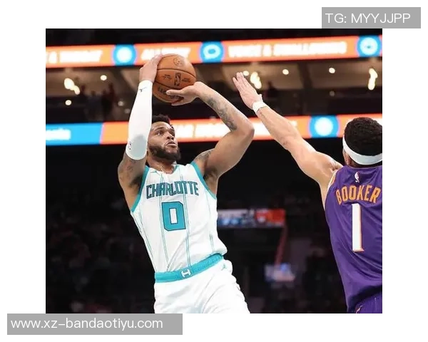 首节对决激烈萨尔高效拿下9分5篮板布克助攻表现抢眼贡献8分6助攻 首节对决激烈萨尔高效拿下9分5篮板布克助攻表现抢眼贡献8分6助攻